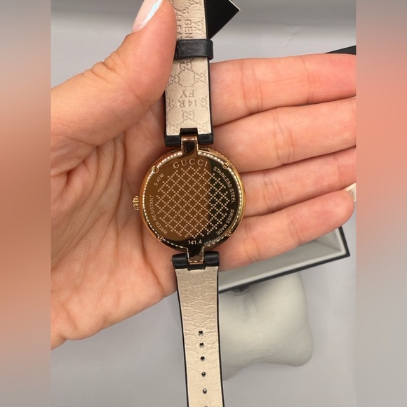 GUCCI DIAMANTISSIMA LEATHER WATCH WITH ROSE GOLD 32 MM - Picture 6 of 13